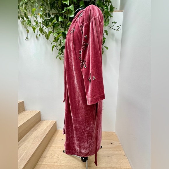 L’atiste by Amy - Pink velvet belted duster with beading detail - Size M - Picture 6 of 11